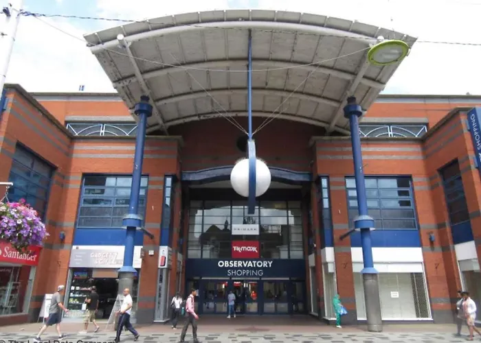 Two Bed Apartment With Balcony Slough,Windsor,Legoland